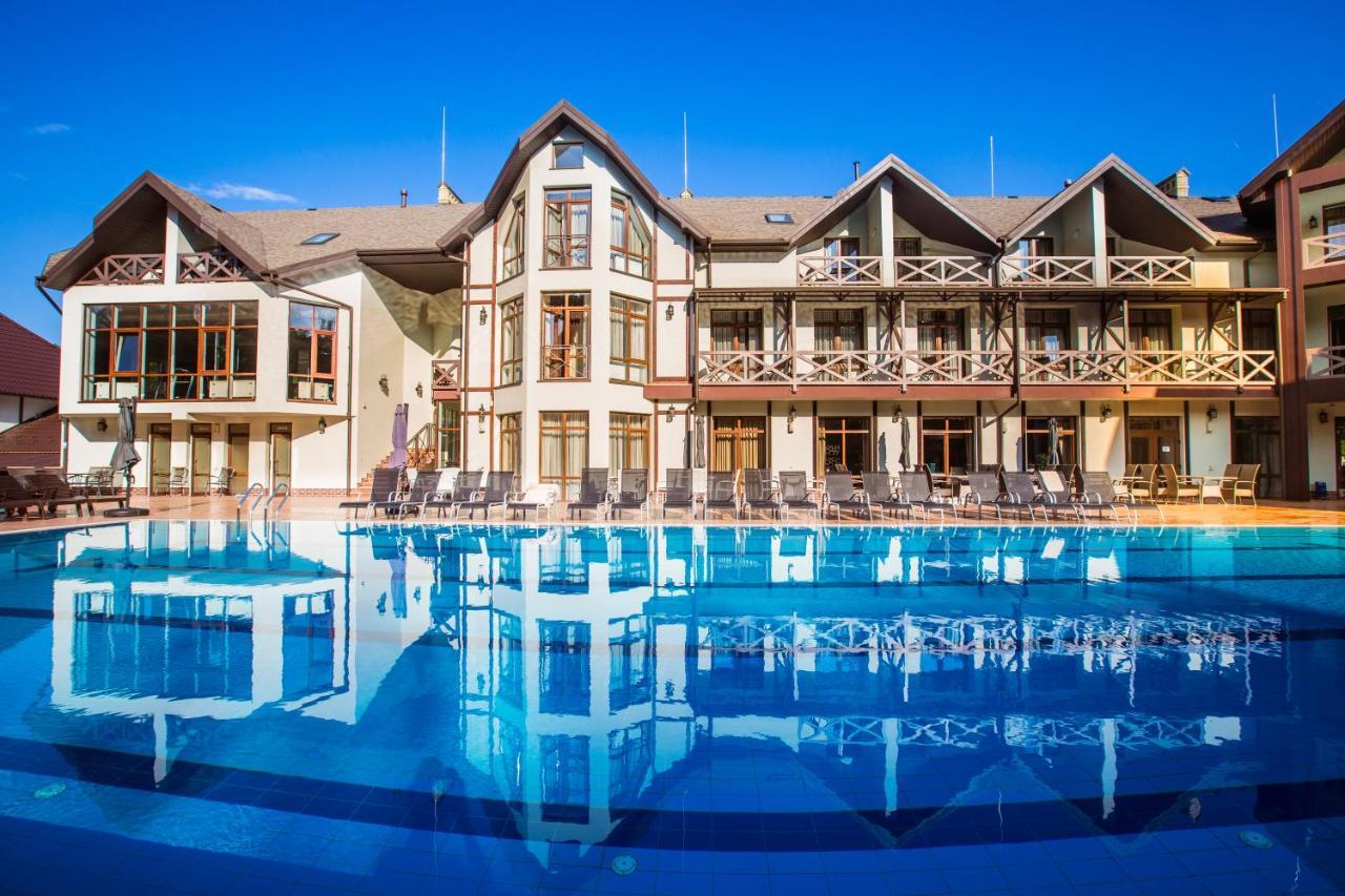 Georg Park Hotel Tarashany Екстериор снимка