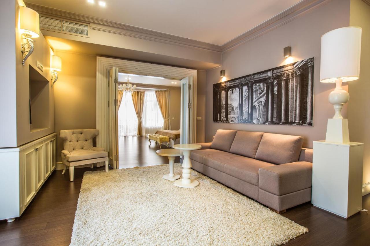 Georg Park Hotel Tarashany Екстериор снимка