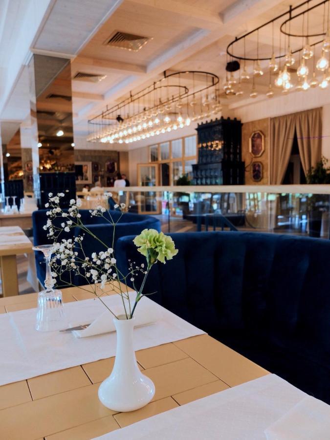 Georg Park Hotel Tarashany Екстериор снимка