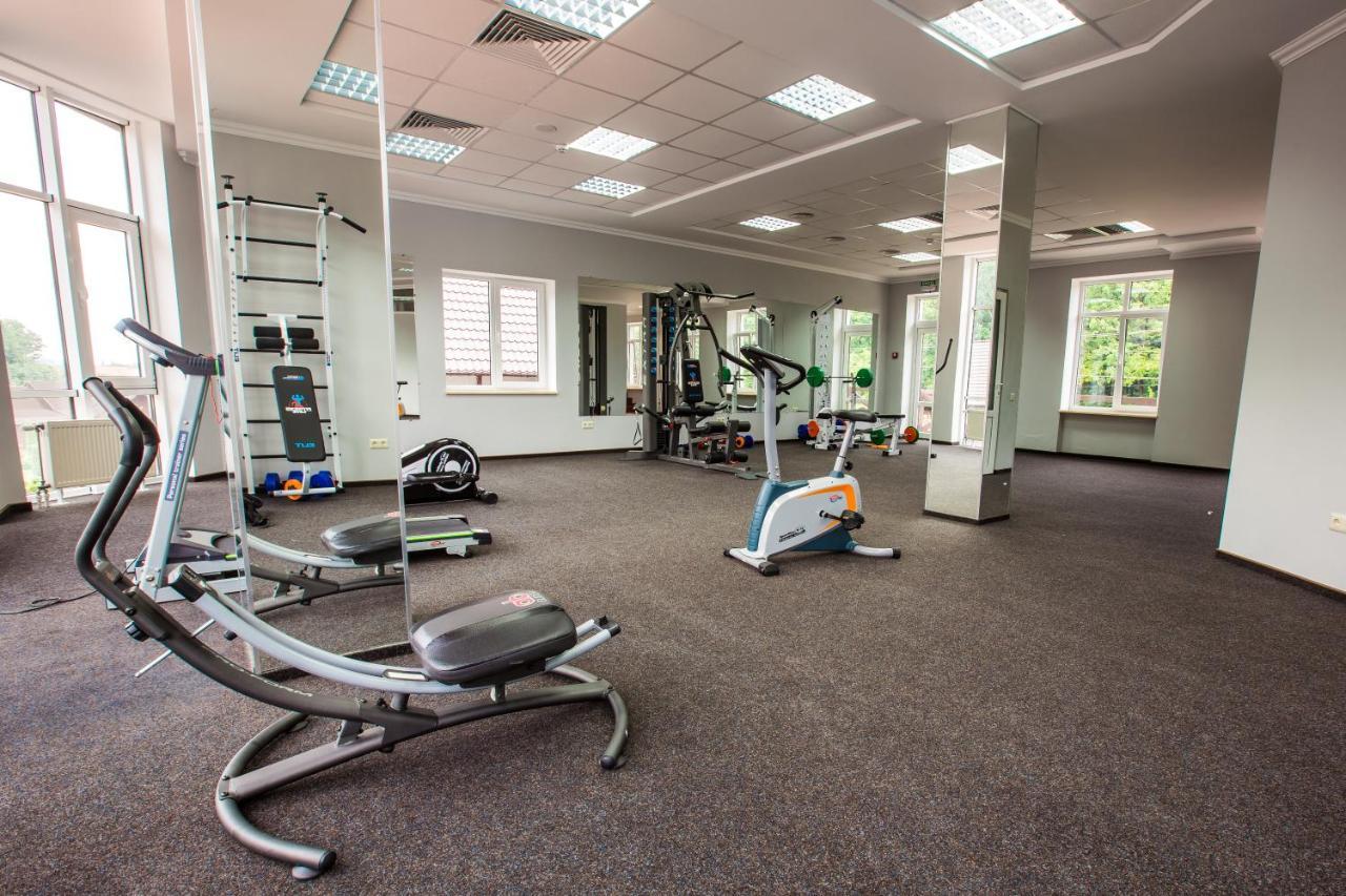 Georg Park Hotel Tarashany Екстериор снимка