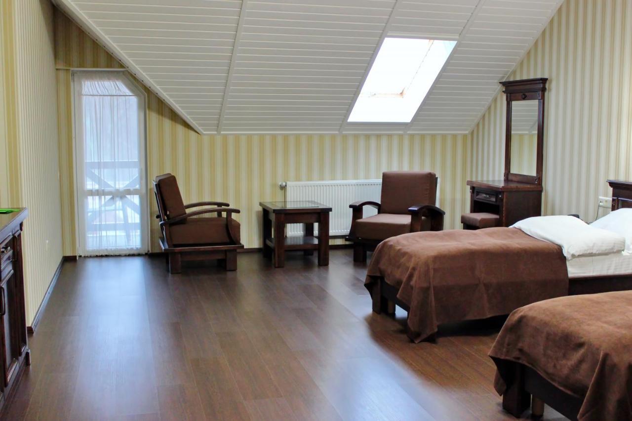 Georg Park Hotel Tarashany Екстериор снимка