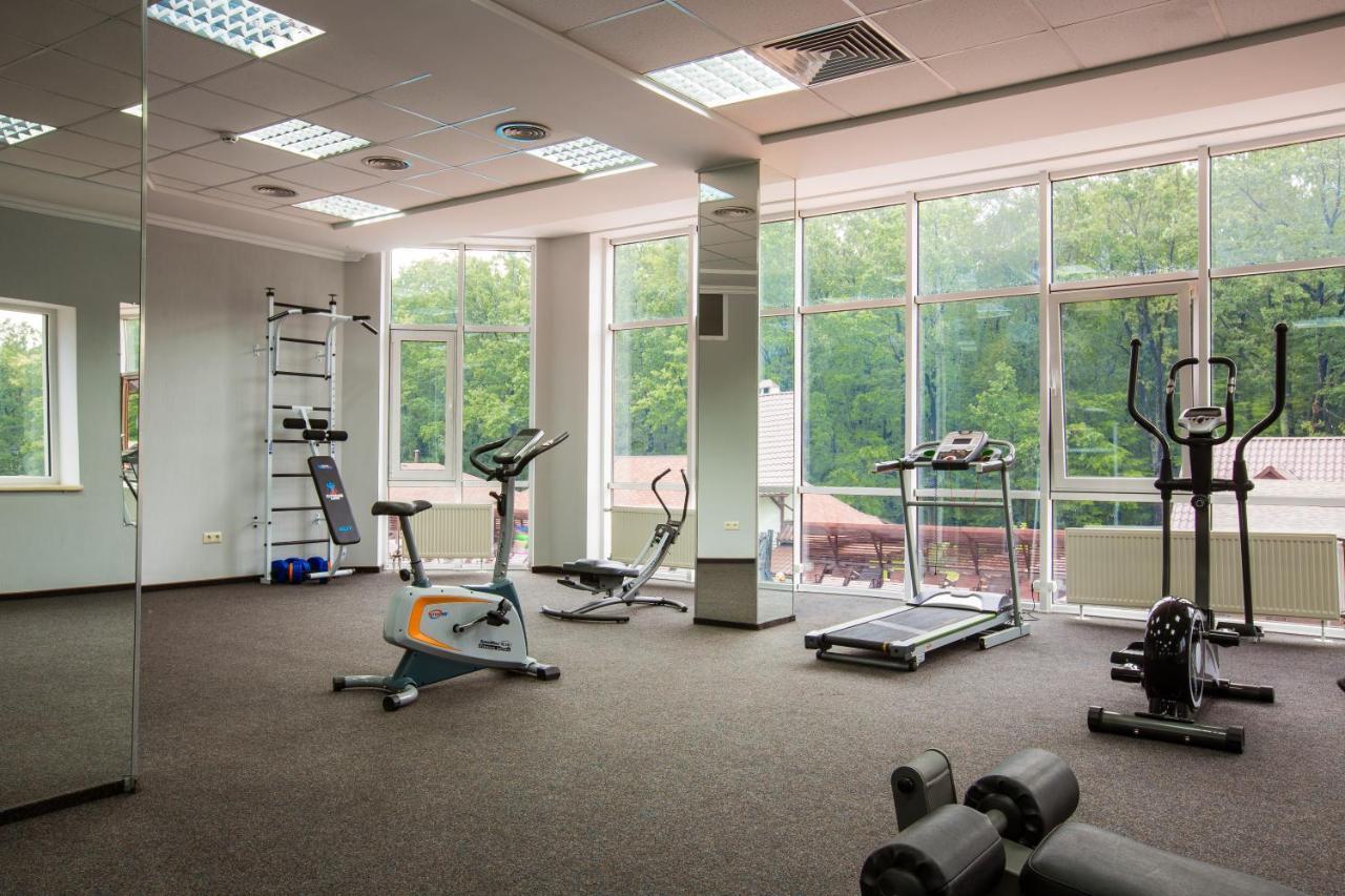 Georg Park Hotel Tarashany Екстериор снимка