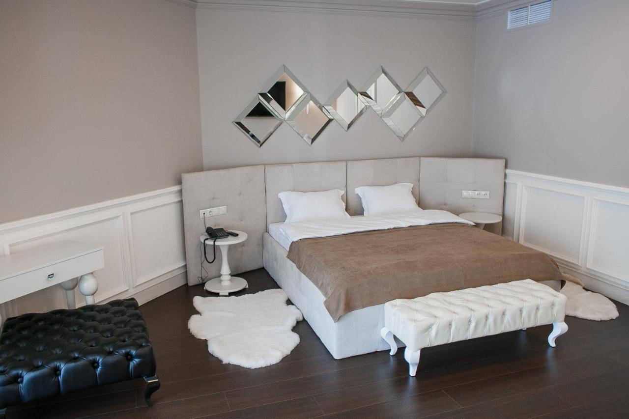 Georg Park Hotel Tarashany Екстериор снимка