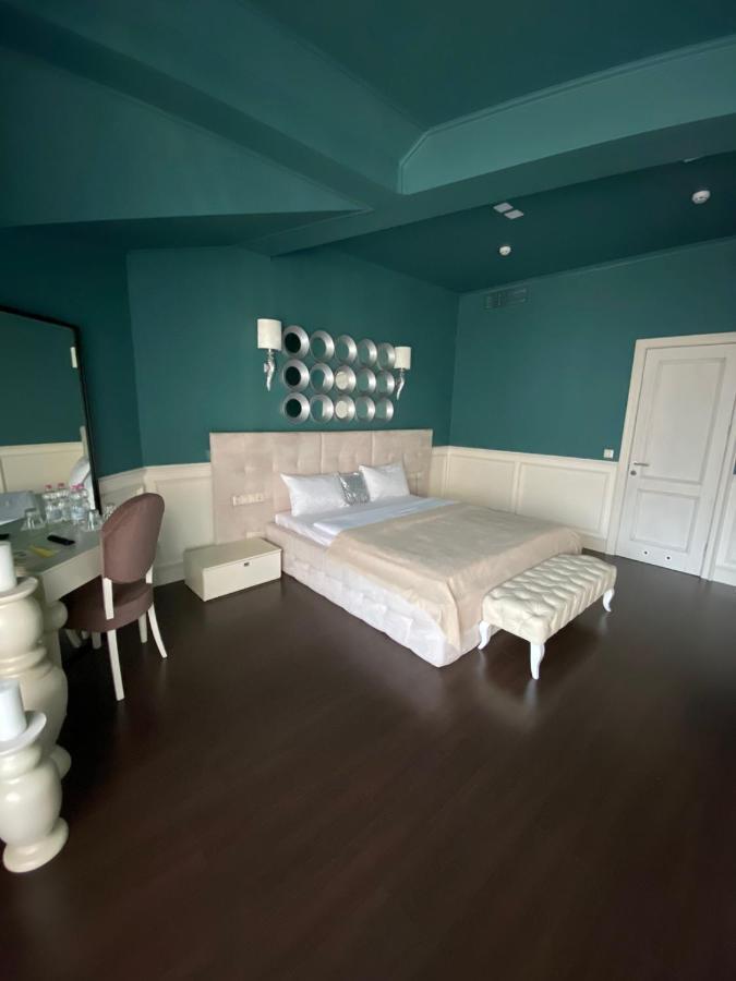 Georg Park Hotel Tarashany Екстериор снимка